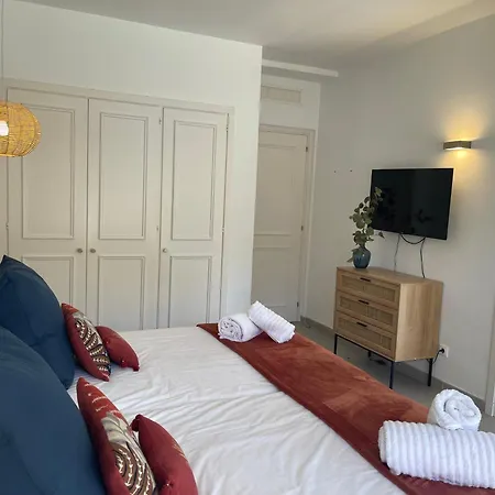 Patio Andaluz - Jardines 434 Apartment